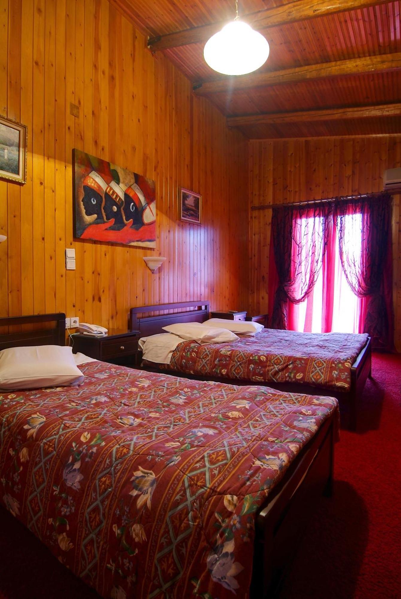 Lefas Hotel